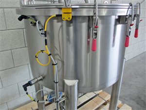 150 liter rvs tank met stuwstraalmenger