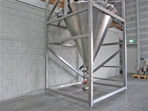 2500 liter wegende silo met 2000 liter buffersilo