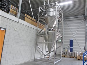 2500 liter wegende silo met 2000 liter buffersilo