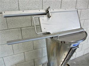 K-Tron K2M-T35/DR dubbelschroefs-doseerder
